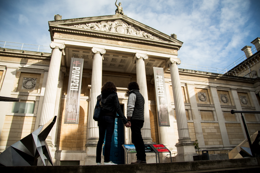 Two people outside the Ashmolean Museum