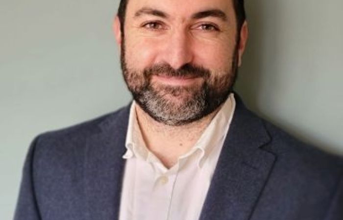 Headshot of Nason Maani