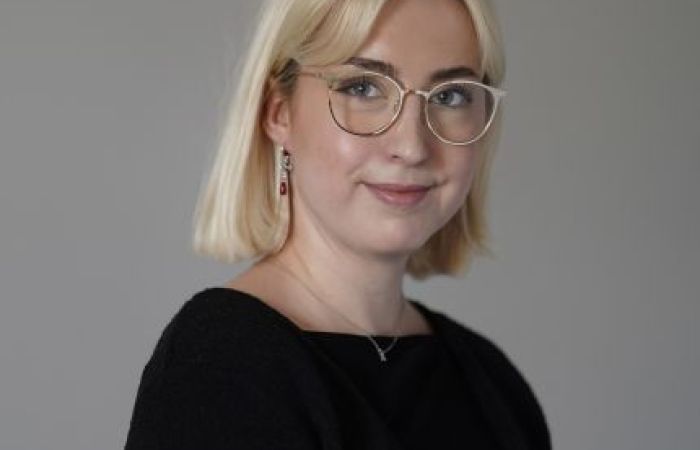 Headshot picture of Alyssa.