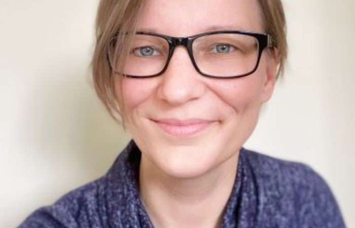 Headshot of Sophie Stone